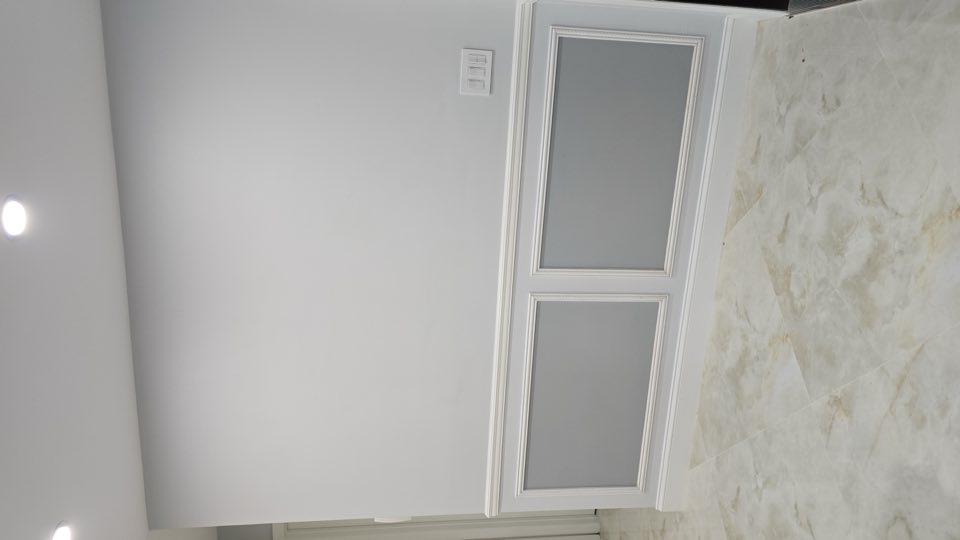 Decorative wall molding by Innovate Contractor